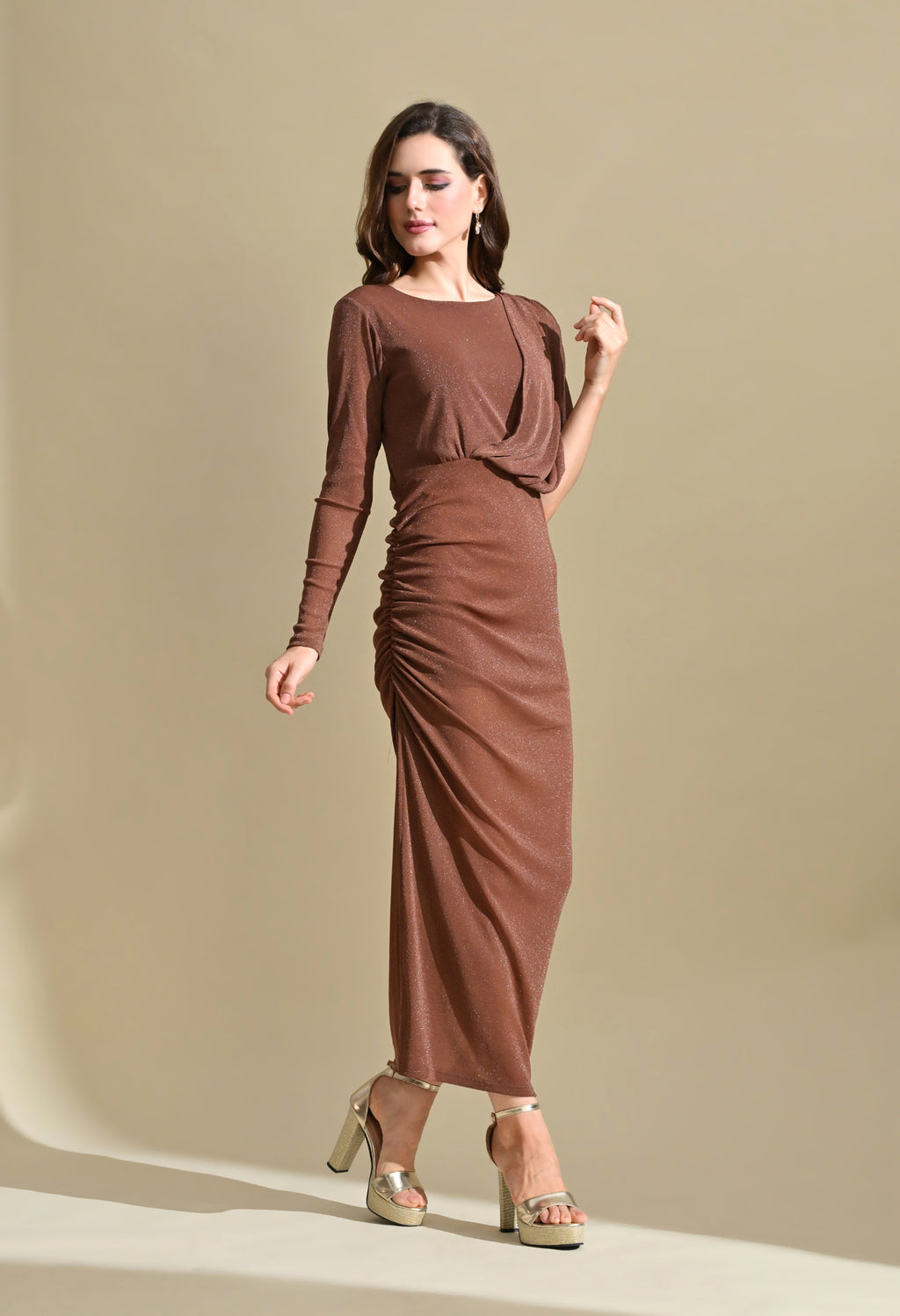Ikonic Klaer Women Solid Shimmer One Shoulder Draped Midi Dress
