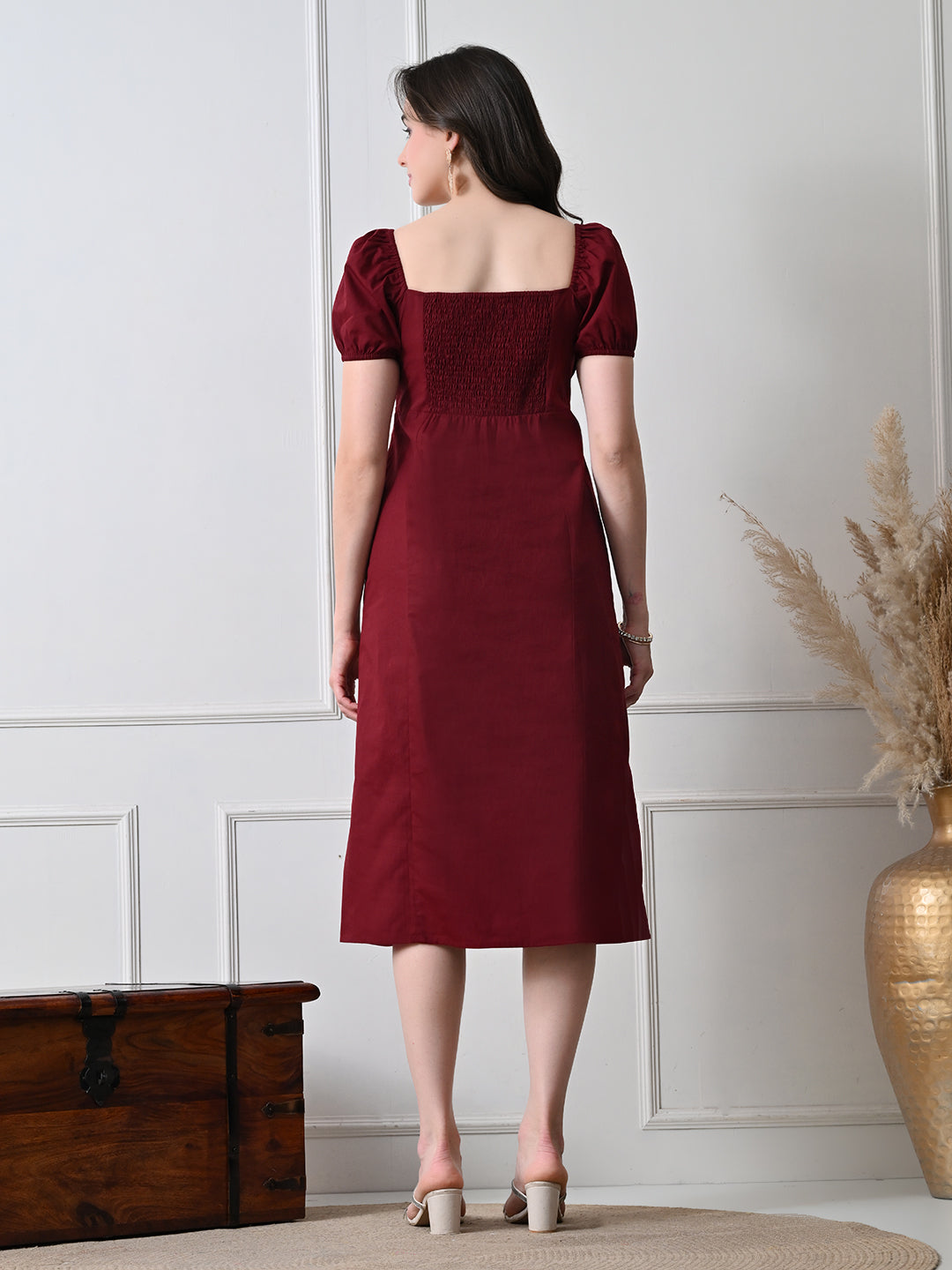 IKONIC KLAER Women Burgundy Solid Square Neck Puff Sleeve Midi Dress