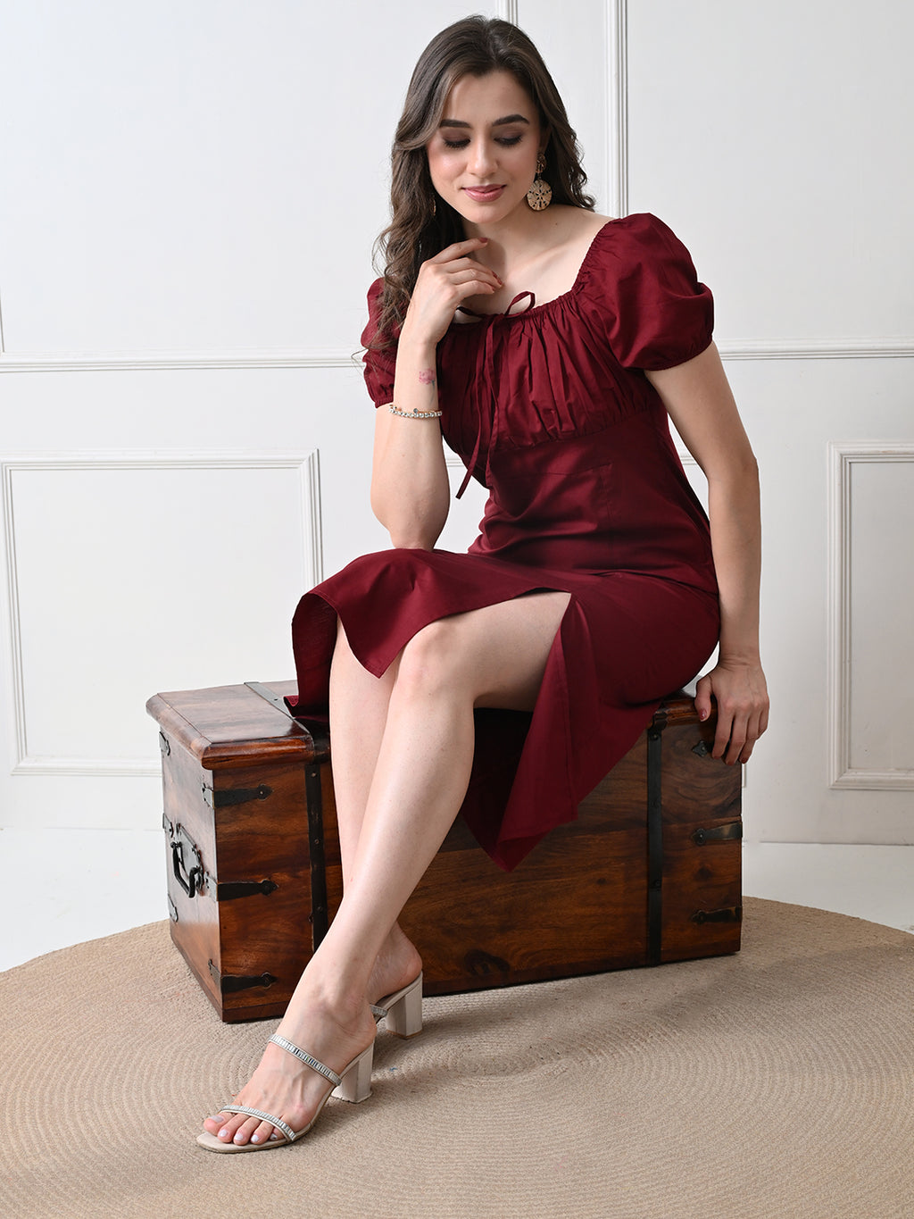 IKONIC KLAER Women Burgundy Solid Square Neck Puff Sleeve Midi Dress