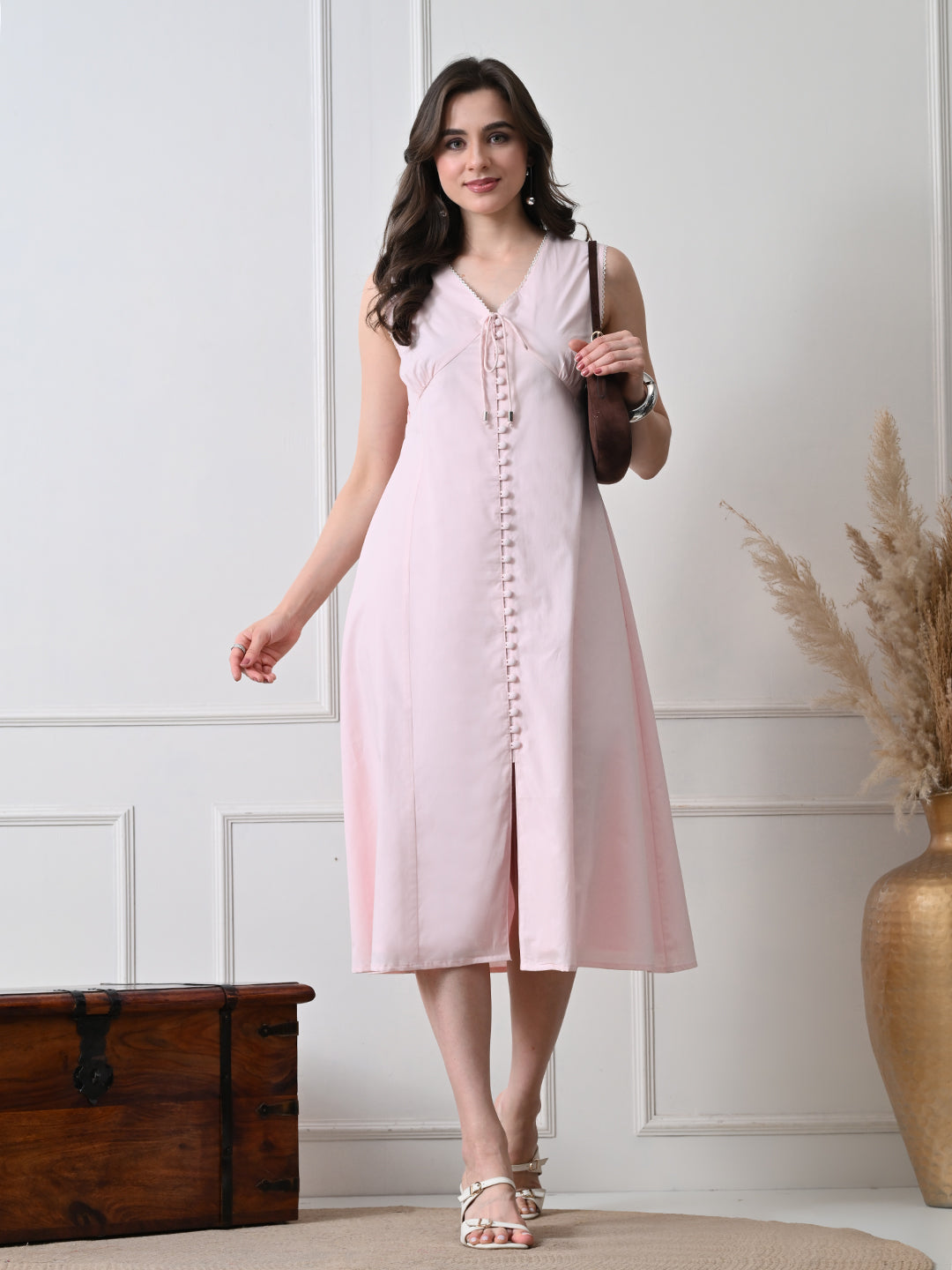 https://cdn.shopify.com/s/files/1/0811/8963/4233/files/IKDEEP-676_1.jpg?v=1791637487