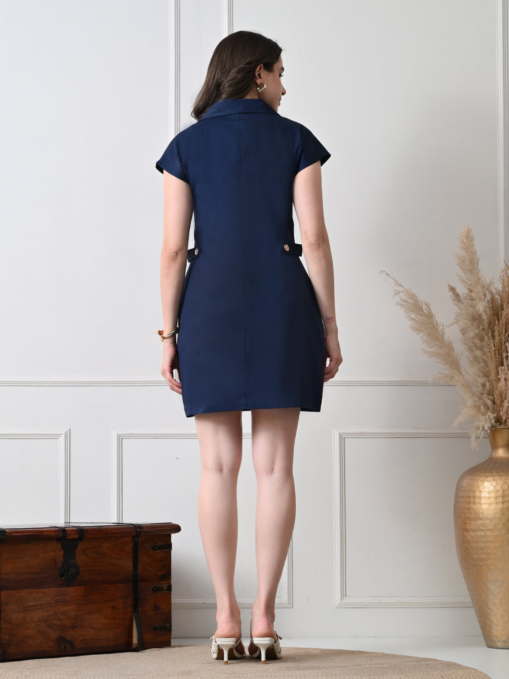 https://cdn.shopify.com/s/files/1/0811/8963/4233/files/IKDEEP-691_1.jpg?v=1791637190